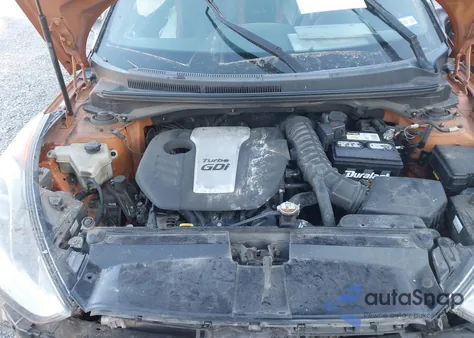 2016 Hyundai Veloster Turbo z USA, uszkodzony, nr VIN KMHTC6AE8GU256869